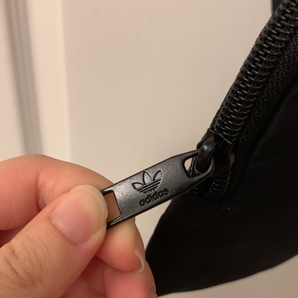 Adidas Puffy Crossbody Bag with Free Matching Wallet!! - Picture 8 of 17